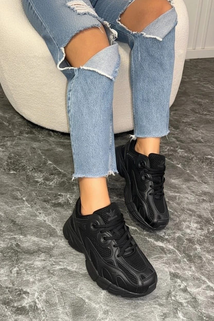 ,кроссовки черные,женские кроссовки,стильные черные кроссовки женские,черные женские кроссовки