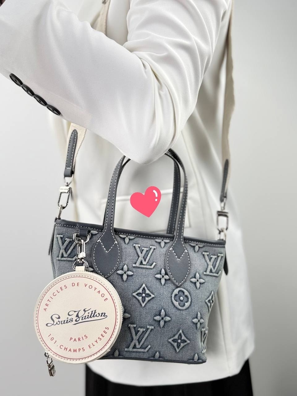 louis vuitton сумка на плечо,louis vuitton сумка,сумка louis vuitton джинсовая,сумка женская louis vuitton,сумка на плечо louis vuitton lv