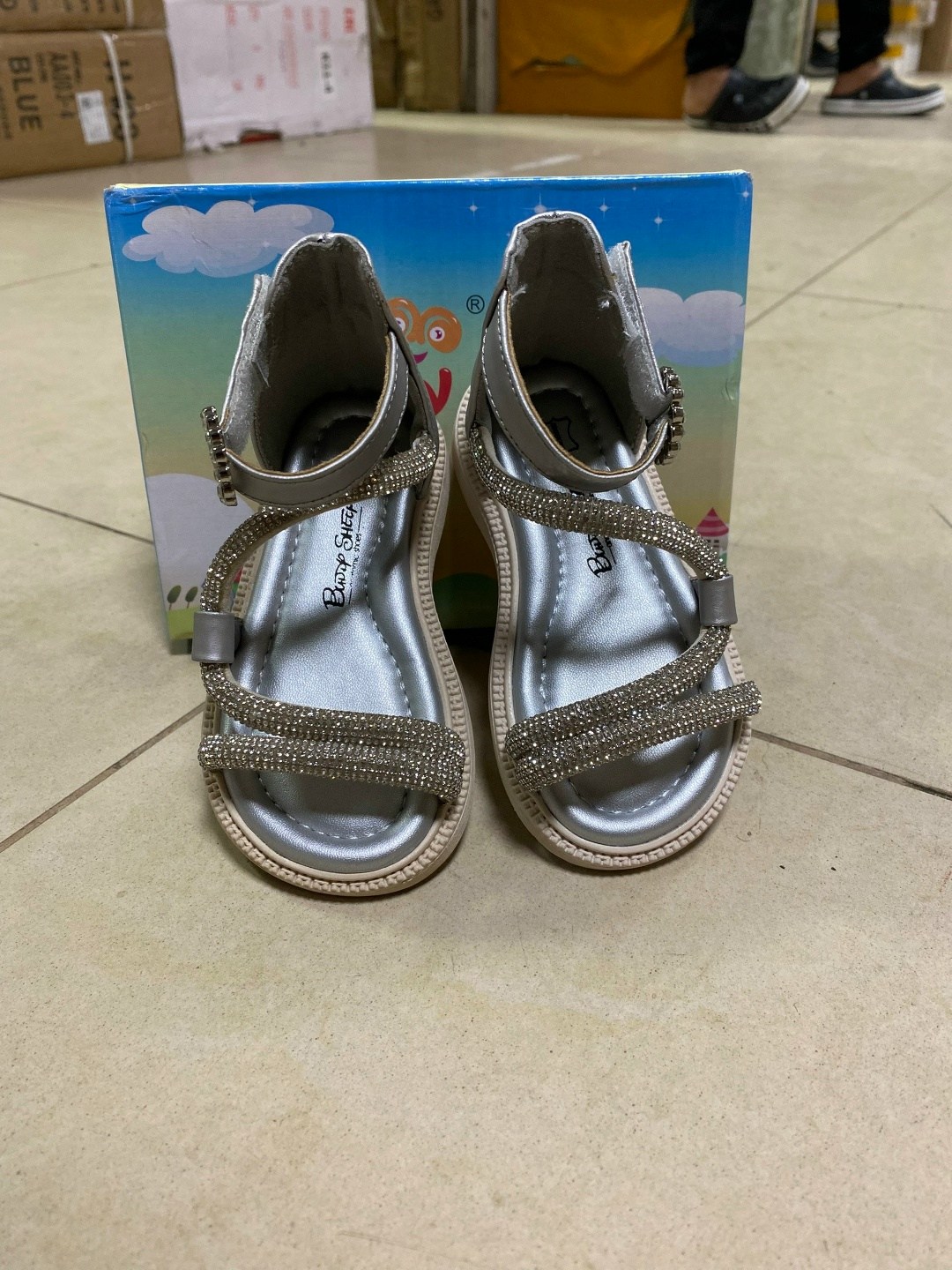 детские босоножки,,сандалии для девочек,босоножки для девочек,сандалии