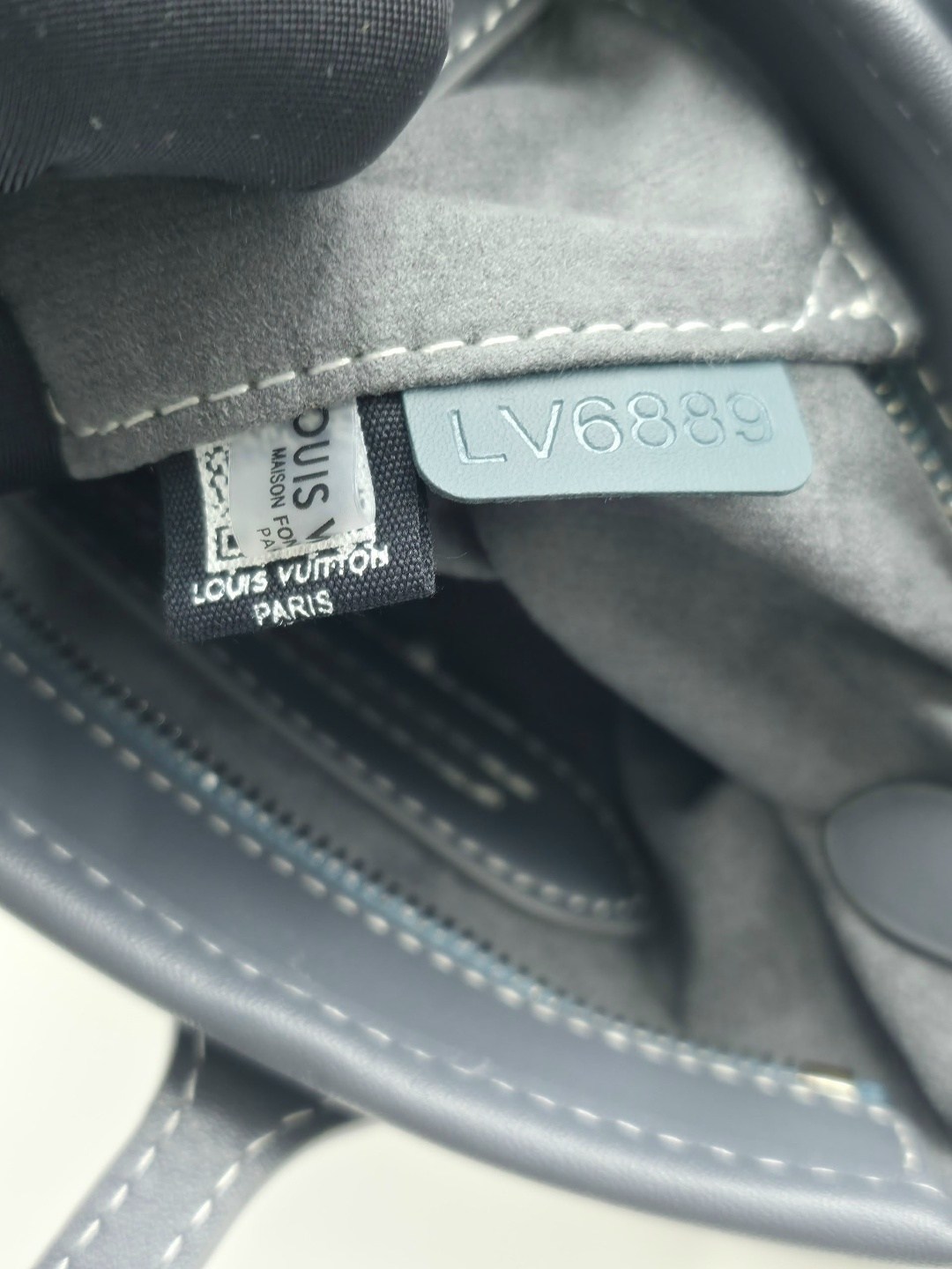 louis vuitton сумка на плечо,louis vuitton сумка,сумка louis vuitton джинсовая,сумка женская louis vuitton,сумка на плечо louis vuitton lv