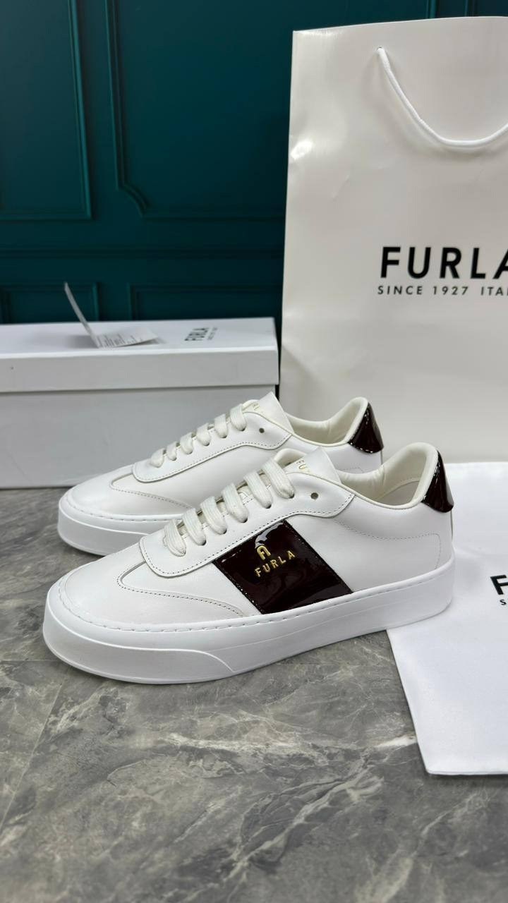 ,кроссовки furla,кеды furla,низкие кроссовки,спортивная