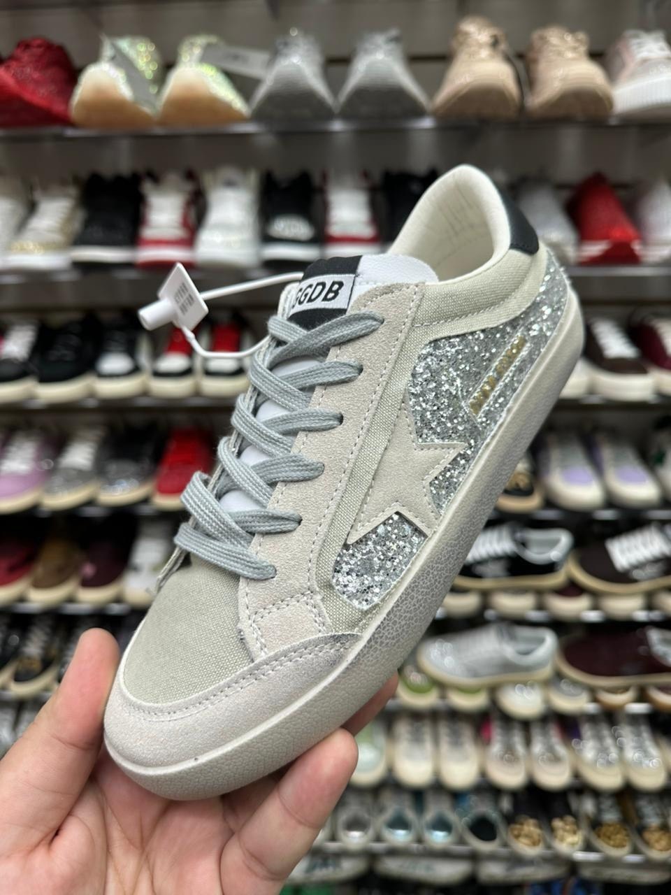 кеды женские golden goose,,golden goose кеды v-star с блестками серебристый,golden goose кеды,кроссовки golden goose