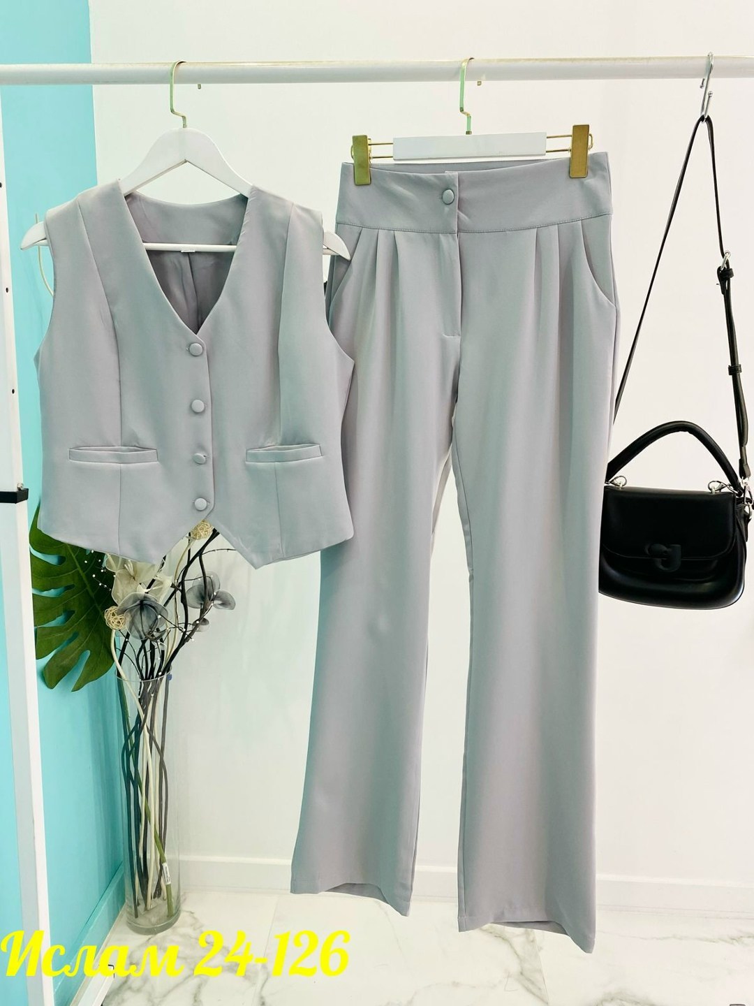 костюмы женские модные,костюм женский,женский брючный костюм,костюм с жилетом и брюками,женский костюм брюки