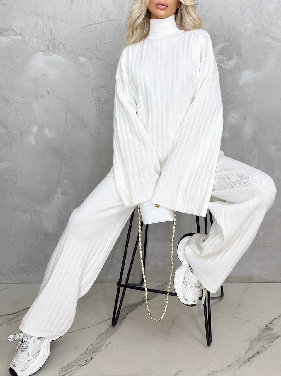 трикотажные костюмы,женский костюм вязаный,трикотажные костюмы женские,вязаные костюмы,костюмы брючные