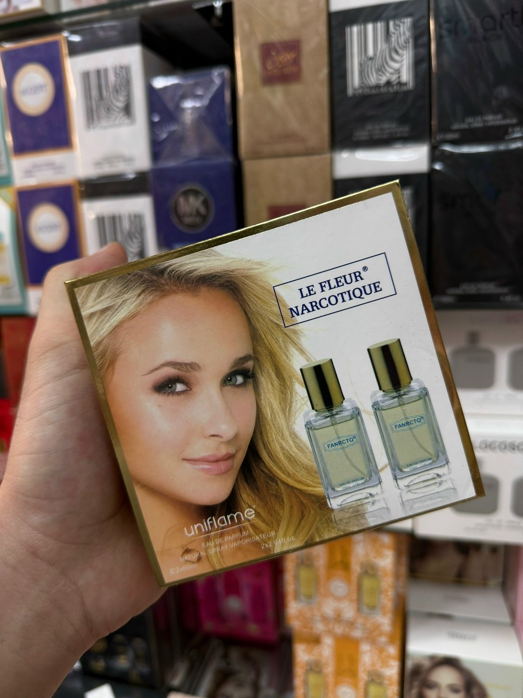 carolina herrera 212 vip rose,набор парфюм,парфюмерия,парфюм,парфюм ручка 212 вип роуз