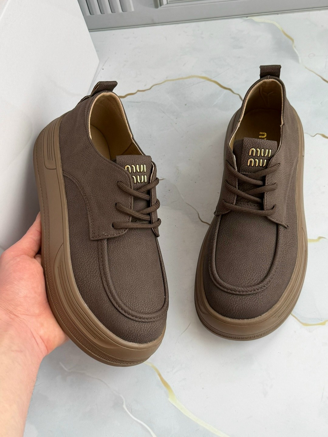 ,женская ,кроссовки замш,модная ,повседневная