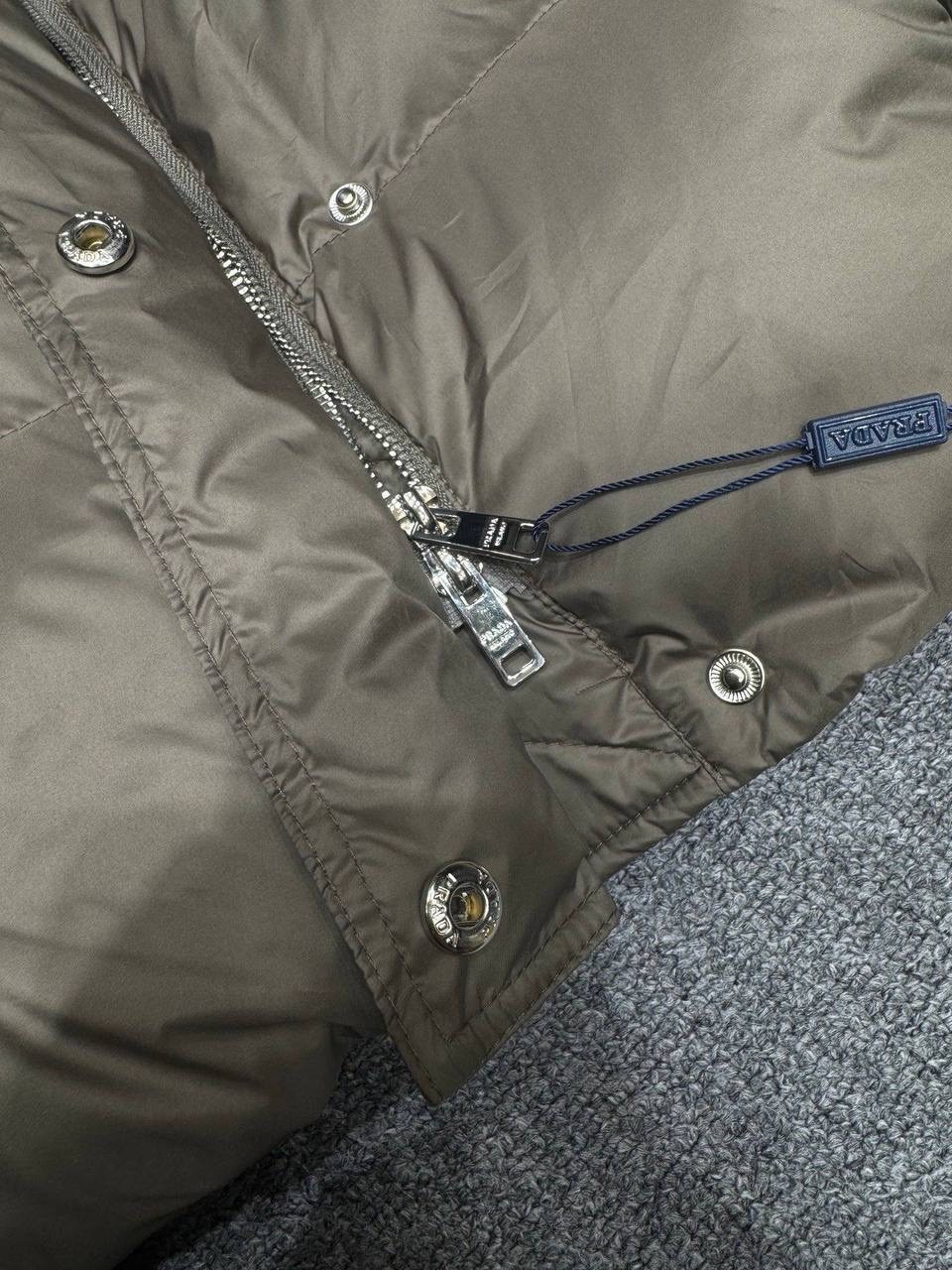 пуховик prada,женский пуховик prada,куртка prada пуховик,prada тёплый пуховик,пуховик женский