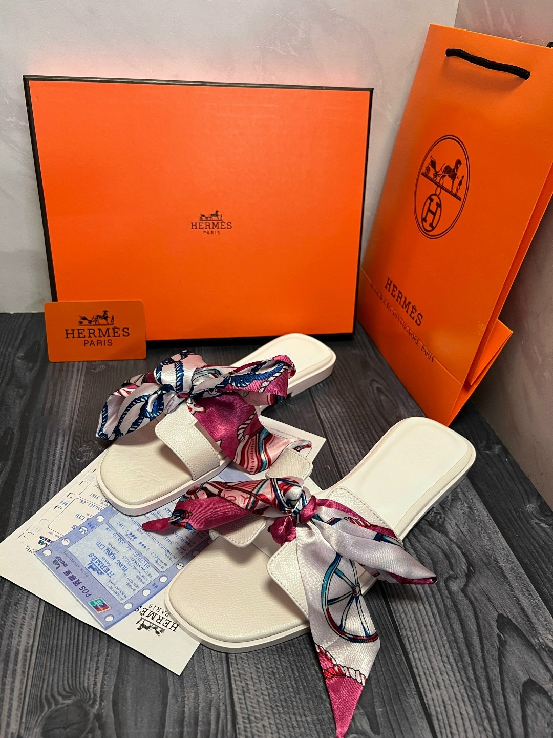 женские шлепки hermes,шлепанцы hermes,шлепки hermes,сандали hermes,шлепки эрмес