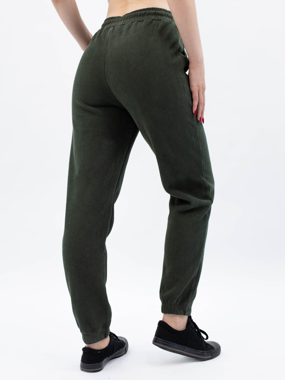 женские джоггеры утепленные,брюки вельветовые джоггеры moliza,брюки из микровельвета женские,штаны джоггеры теплые,брюки вельветовые джоггеры на резинке