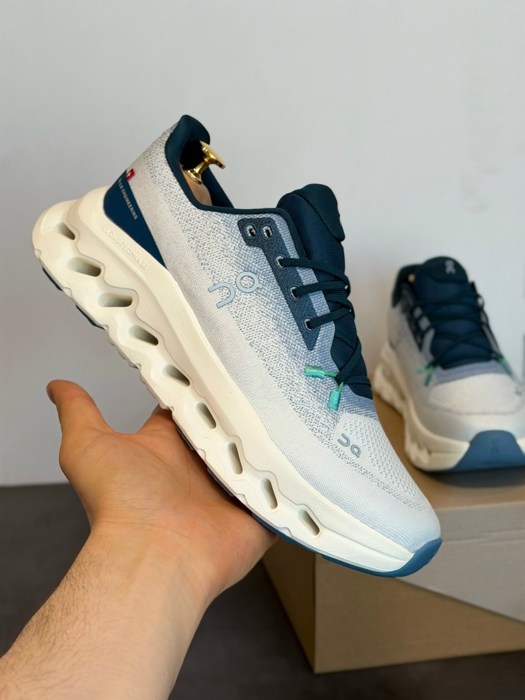 оригинальные кроссовки,спортивные кроссовки,женские кроссовки,мужские кроссовки,кроссовки женские мужские