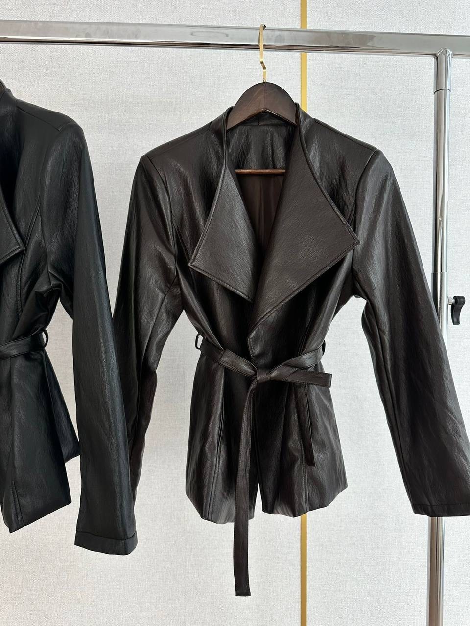 женская куртка из экокожи,куртка кожаная женская,женская косуха из экокожи,кожаная куртка,куртка эко кожа