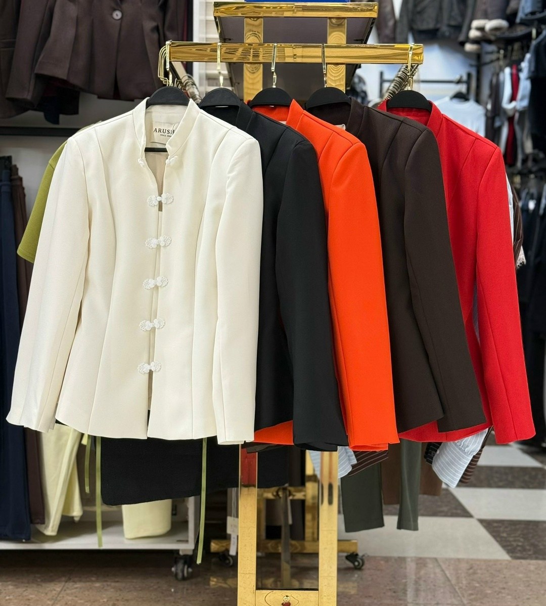 ,жакет,свадебные костюмы мужские,женский камзол