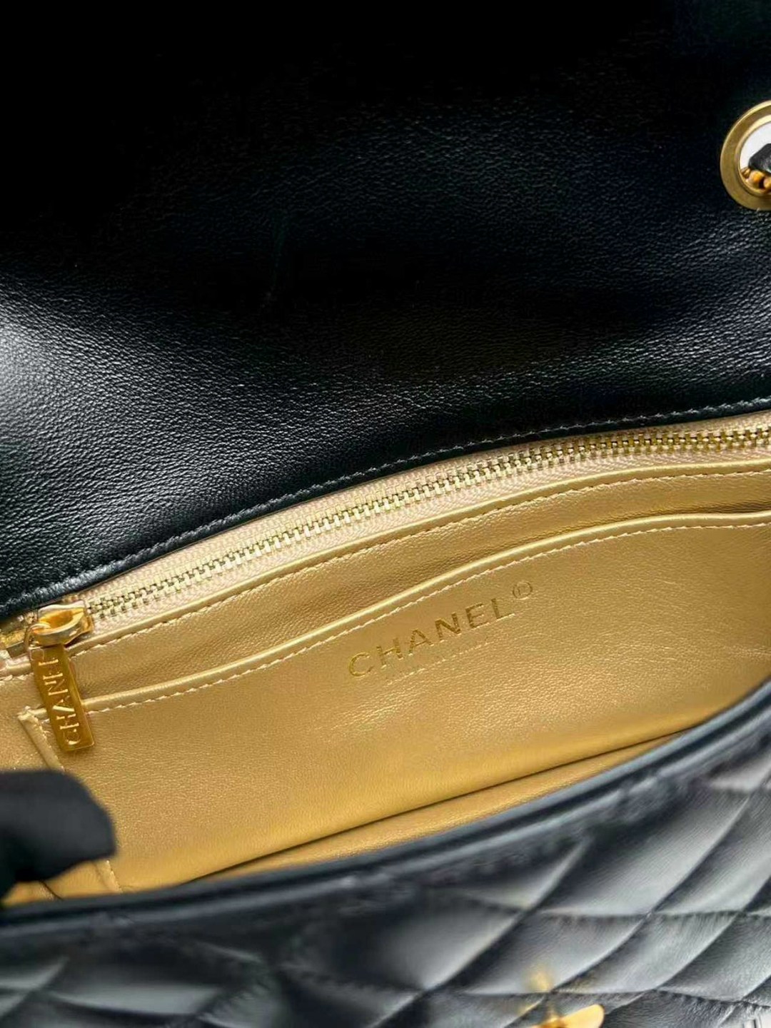 сумка chanel,chanel сумка на плечо,сумка шанель,сумка на цепочке стиль шанель 19*12 см,chanel сумка женская