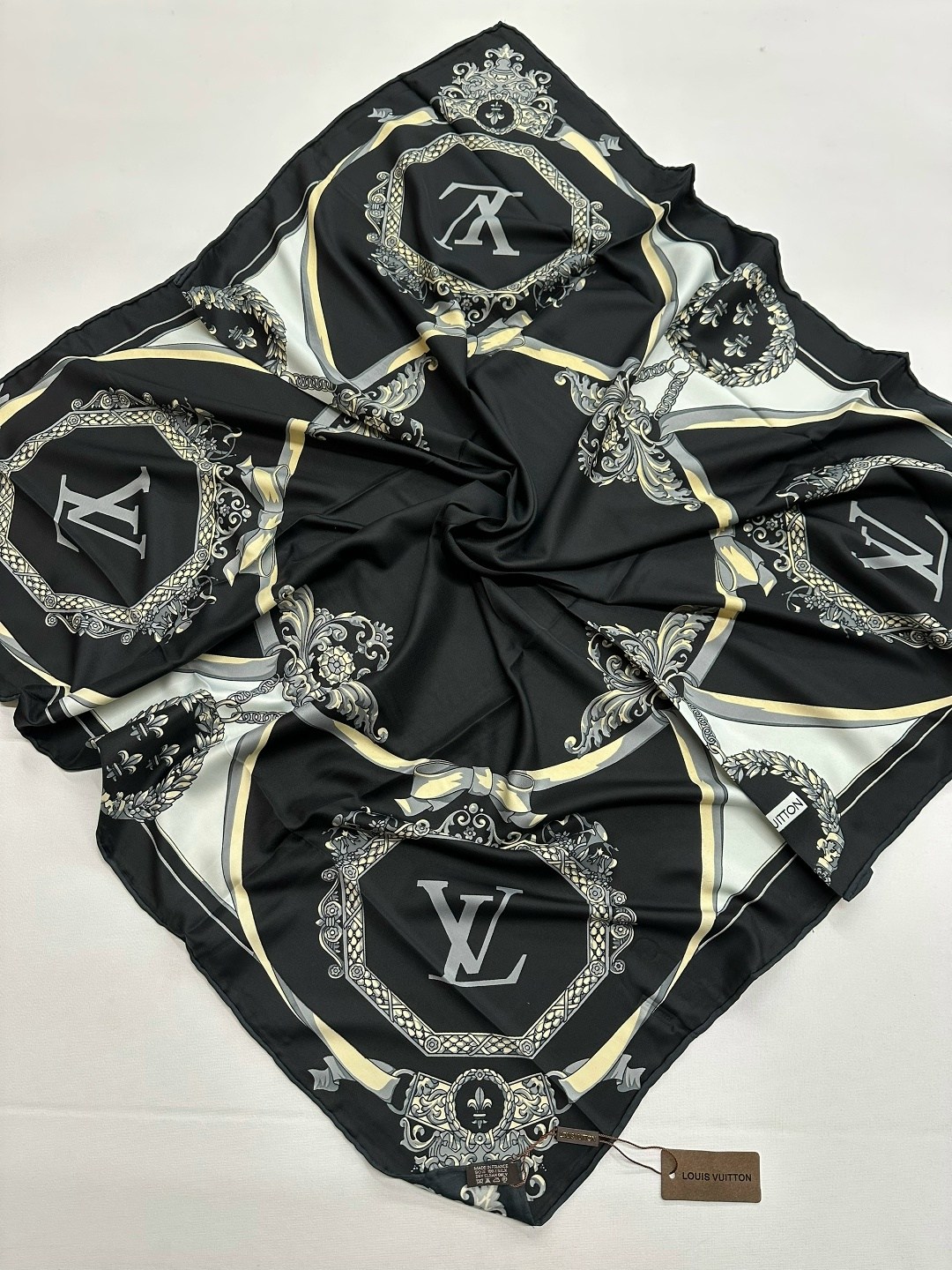 шелковые платки,платок,женские платки,платок шелковый женский,платок синий