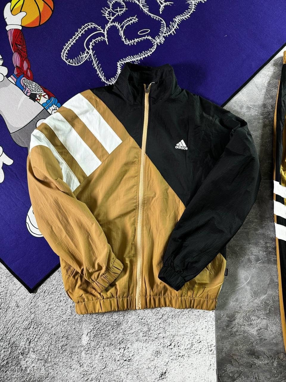 спортивный костюм adidas,спортивный костюм adidas ретро стиль 90х,спортивный костюм adidas 90х,костюм адидас,спортивный костюм adidas мужской теплый