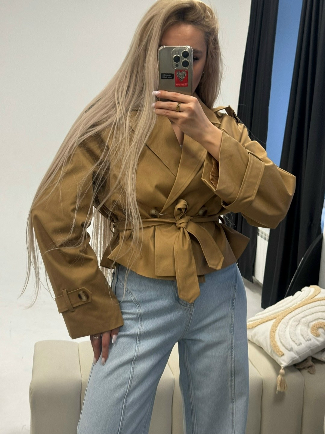 стильные костюмы,куртка модная,замшевая куртка,кожаная куртка,тренч с поясом