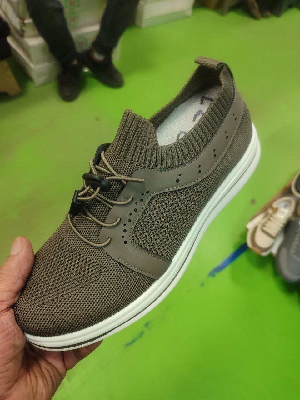 ,спортивная ,спортивная  мужская,повседневные кроссовки,повседневная