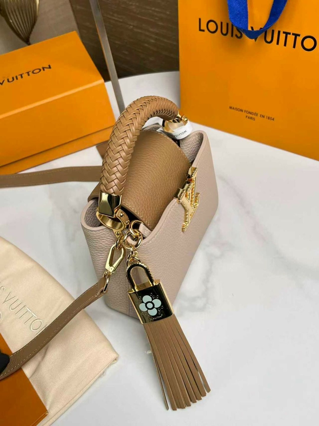 сумка louis vuitton женская,сумка louis vuitton,сумка на плечо louis vuitton,сумка louis vuitton capucines,сумка луи виттон