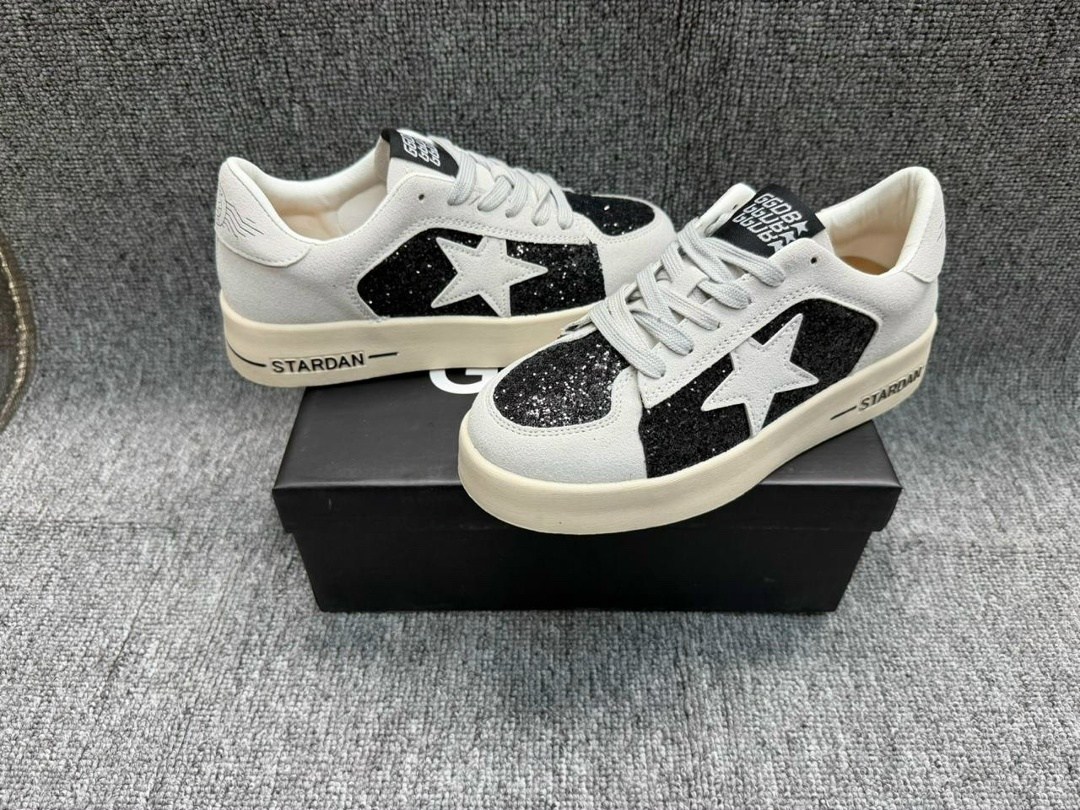 ,кроссовки golden goose,кеды super-star с блестками golden goose черный,кеды golden goose,женские кроссовки
