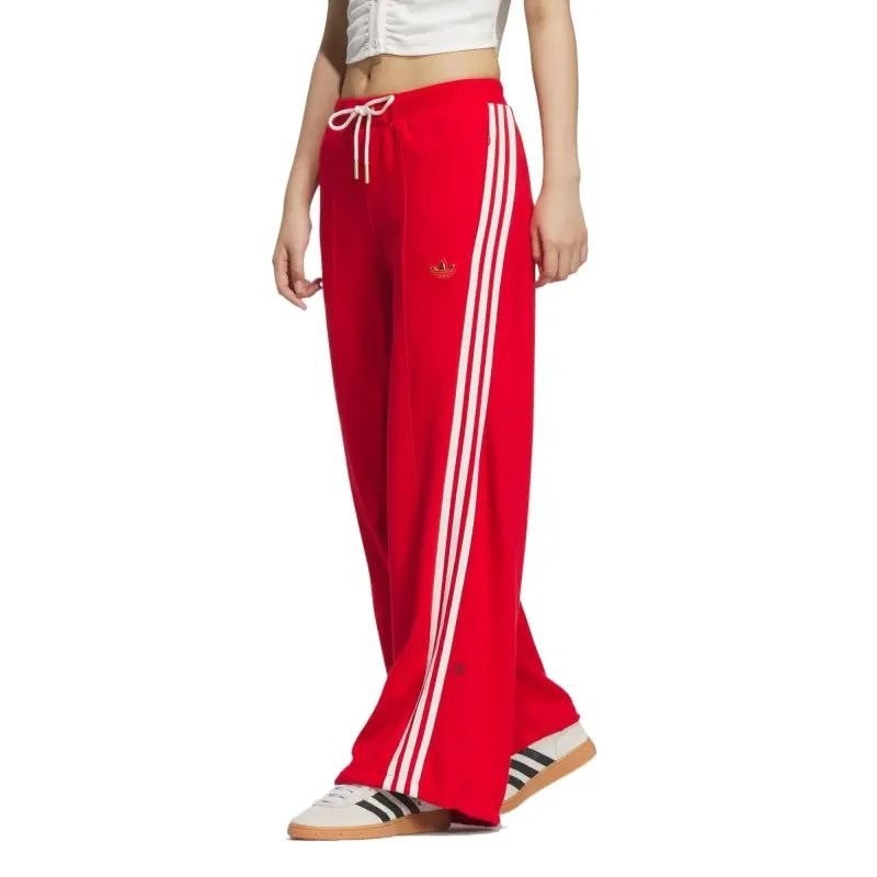 красные спортивные брюки adidas originals firebird,спортивные брюки adibreak pant adidas originals красный,брюки спортивные adidas originals,спортивные брюки adidas originals firebird loose красный,бр