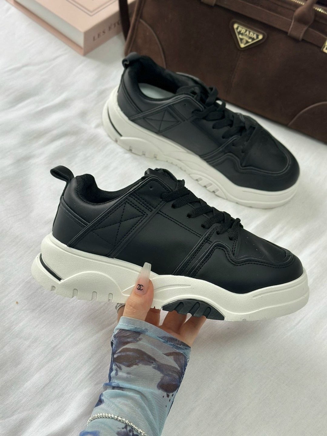 ,кроссовки женские,кроссовки модные,стильные кроссовки,кроссовки женские модные