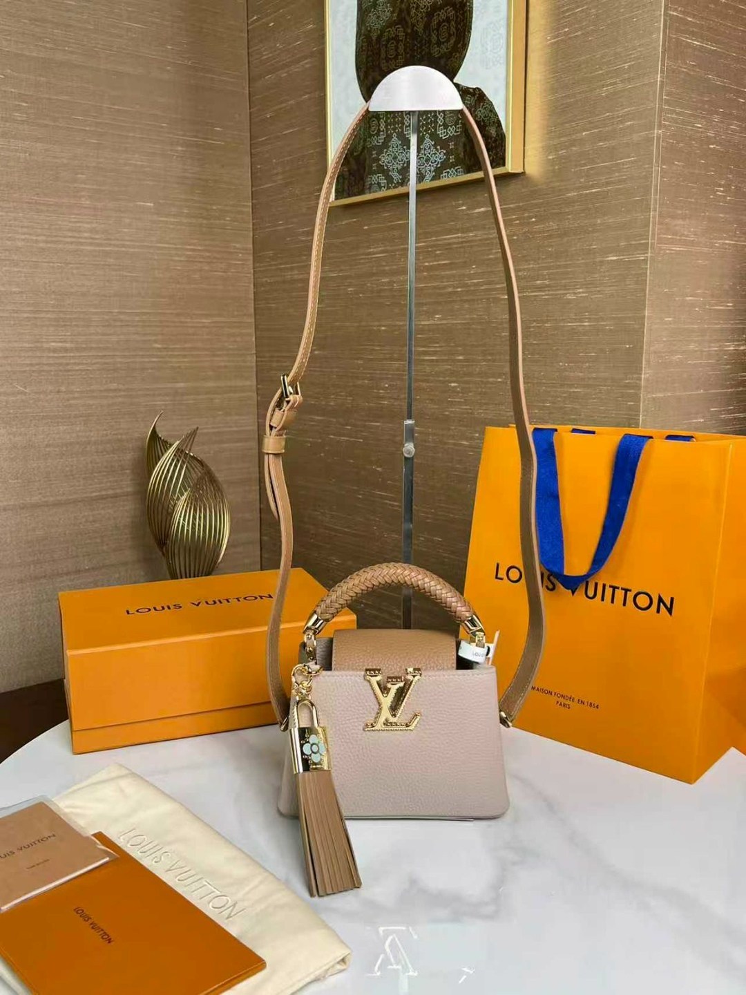 сумка louis vuitton женская,сумка louis vuitton,сумка на плечо louis vuitton,сумка louis vuitton capucines,сумка луи виттон