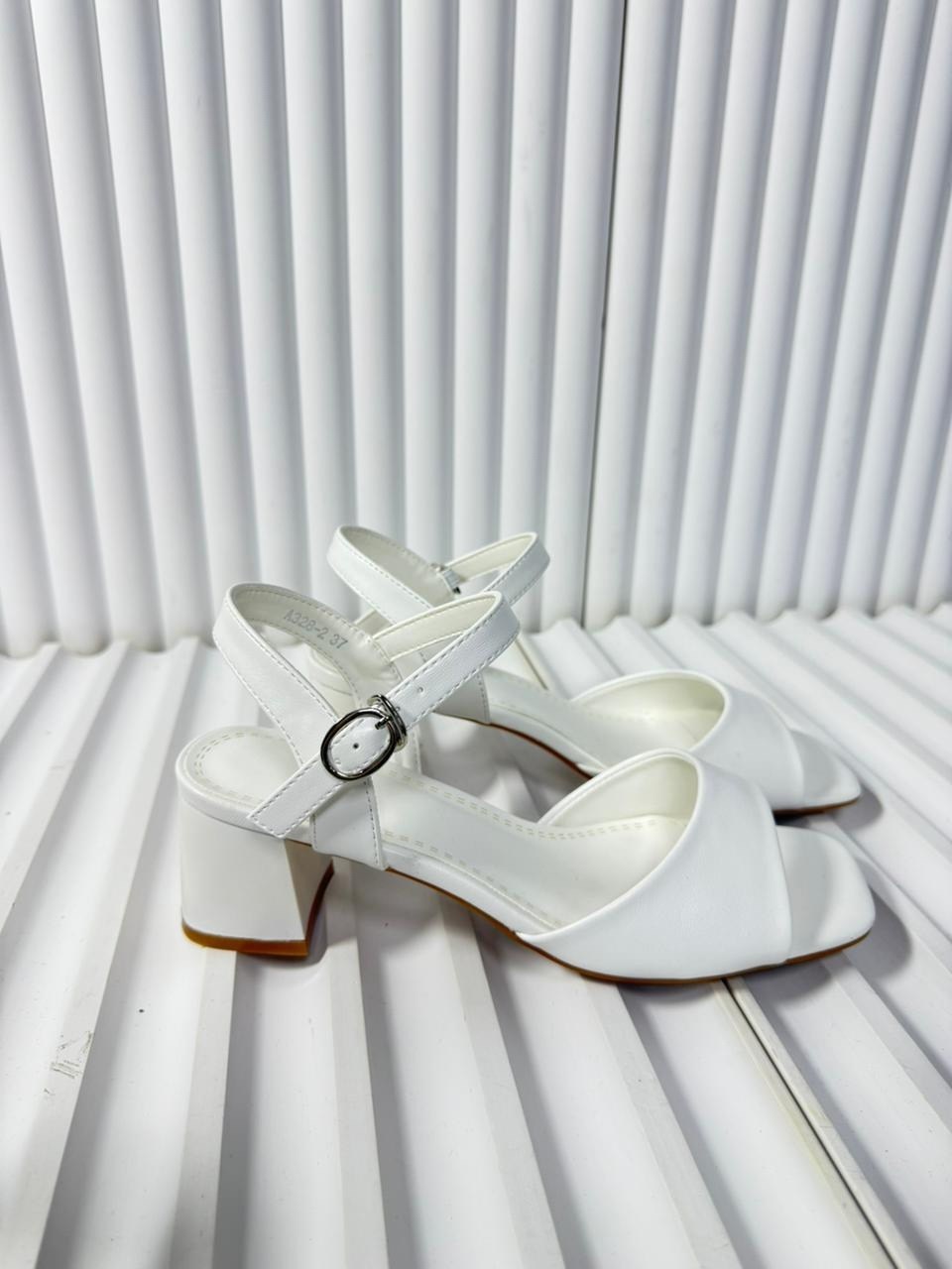 замшевые босоножки,замшевые босоножки prada,босоножки женские,красивые босоножки,коричневые босоножки