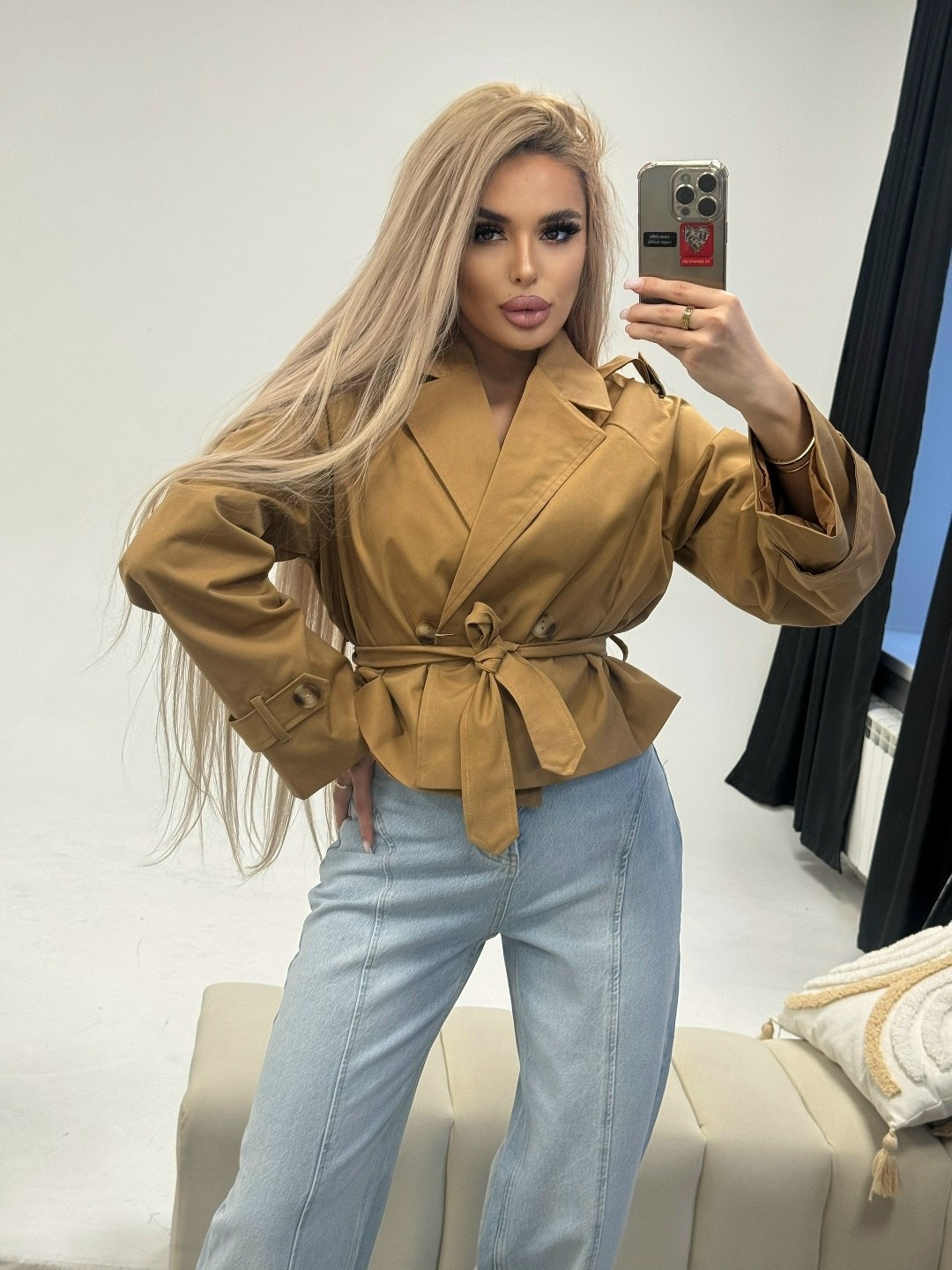 стильные костюмы,куртка модная,замшевая куртка,кожаная куртка,тренч с поясом