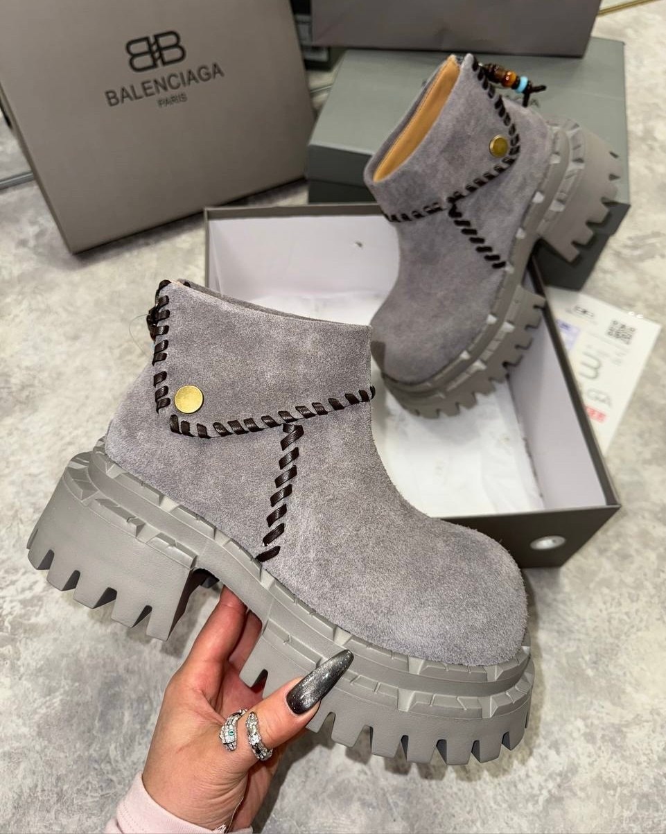 ботинки balenciaga,ботинки женские balenciaga модель 249094,ботинки женские balenciaga,ботинки челси balenciaga,баленсиага  2026