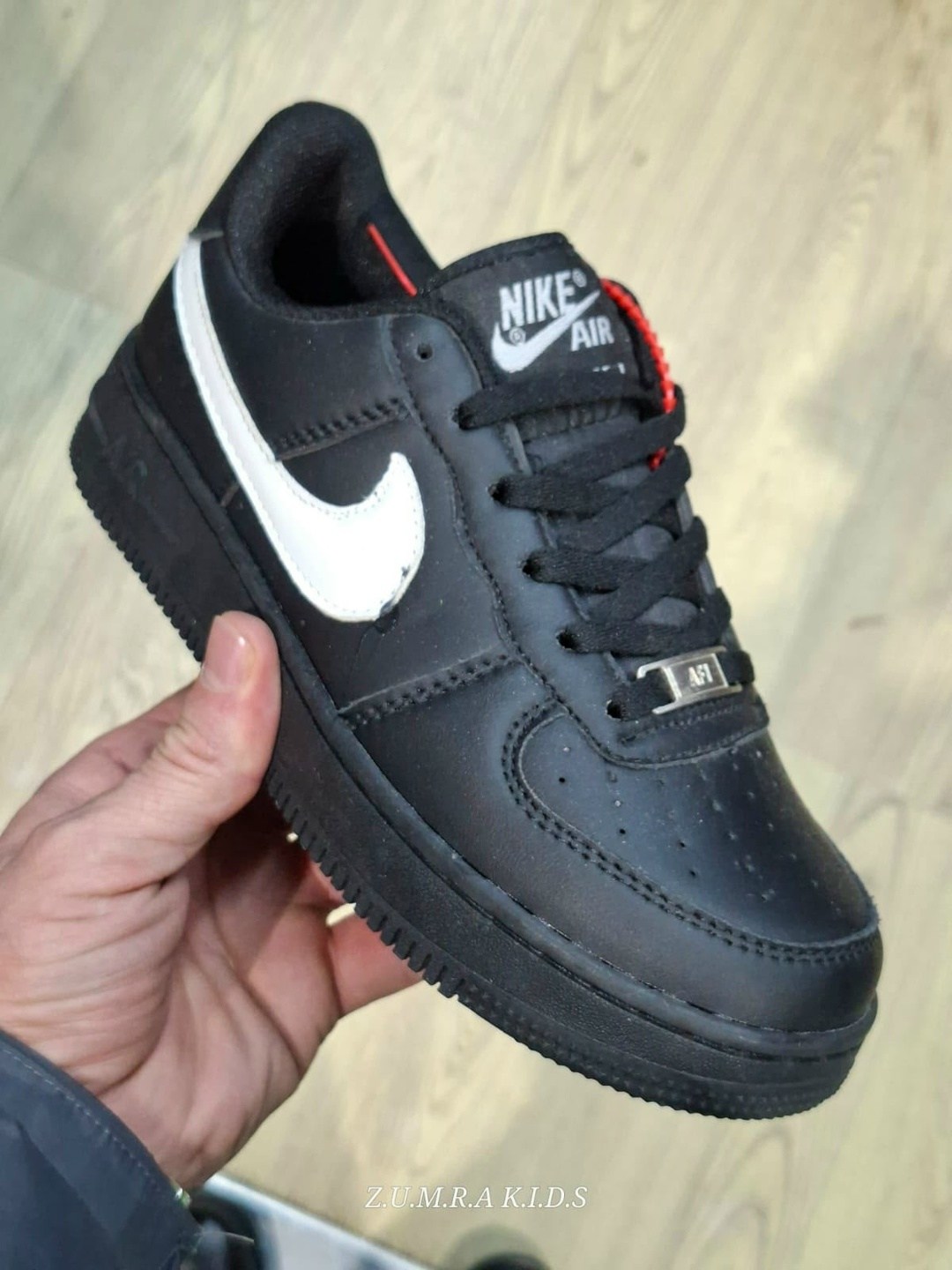 nike air force 1 cdg x supreme,supreme x cdg x nike air force 1 low sneakers,supreme x cdg x nike air force 1,кроссовки nike air force 1 supreme,кроссовки supreme x cdg nike air force 1