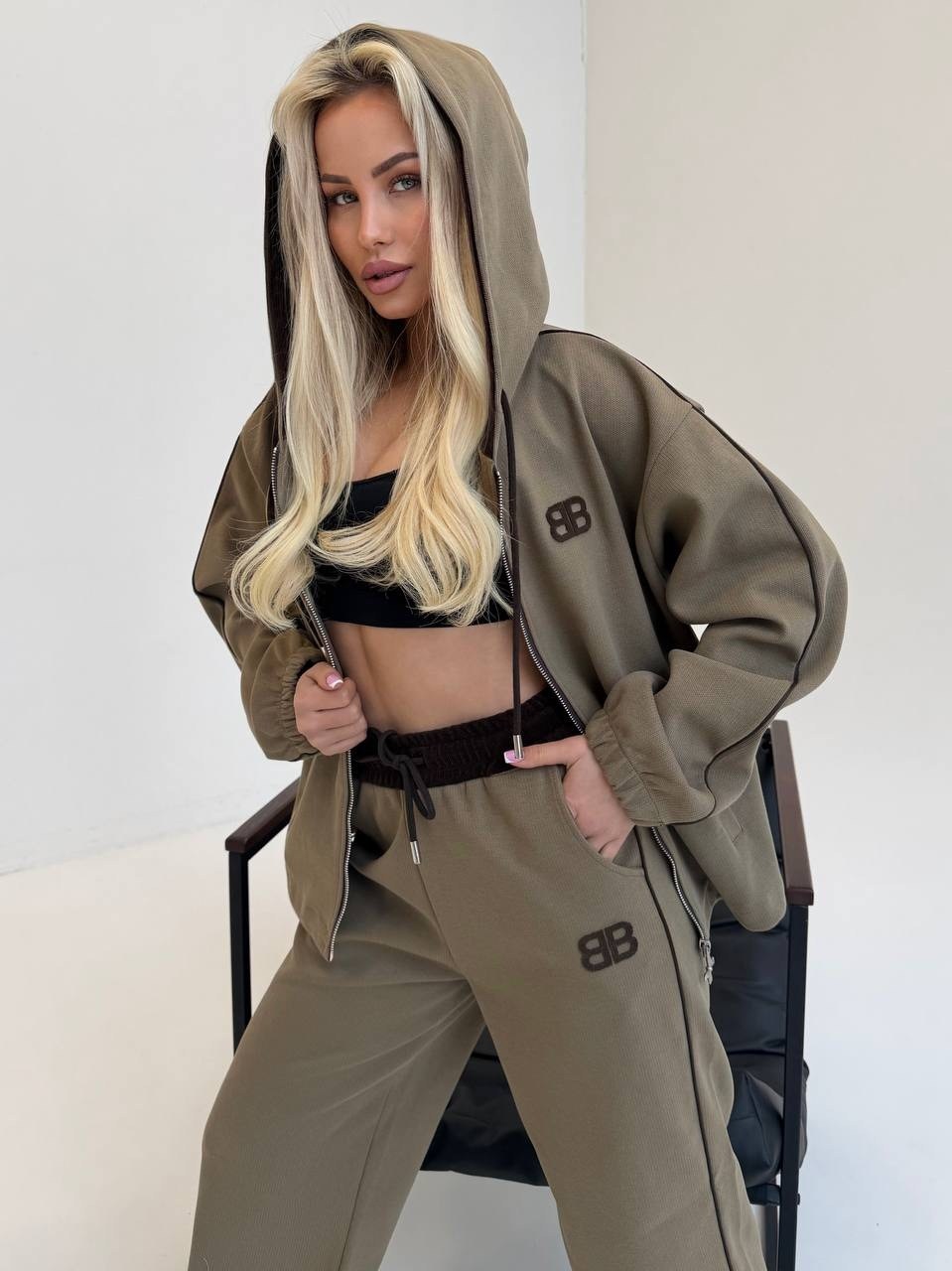 костюм спортивный,женский спортивный костюм,спортивные костюмы оверсайз,спортивный костюм loro piana,cпортивный костюм женский теплый