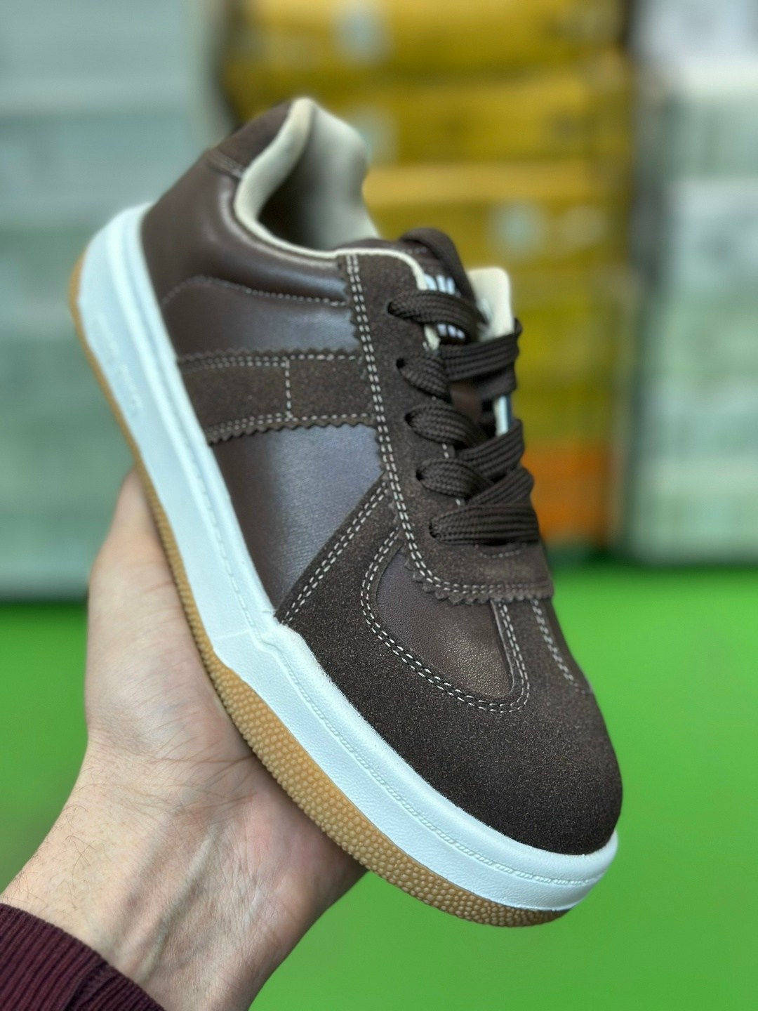 ,женские кроссовки,черные кроссовки,низкие кроссовки,спортивная