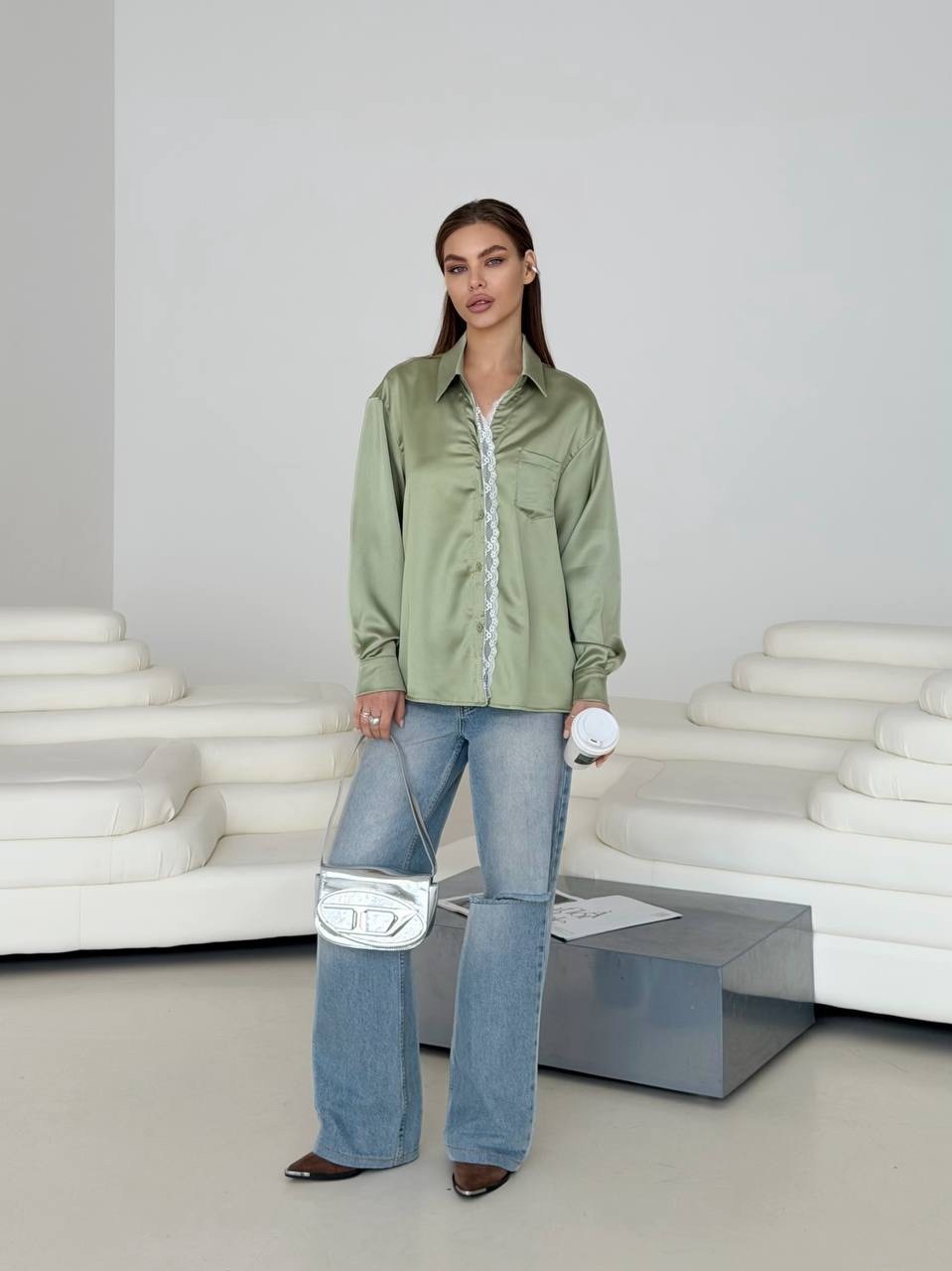 рубашка с широкими брюками,костюм с брюками,широкие брюки,шелковая рубашка с широкими брюками buravova brand,одежда брюки