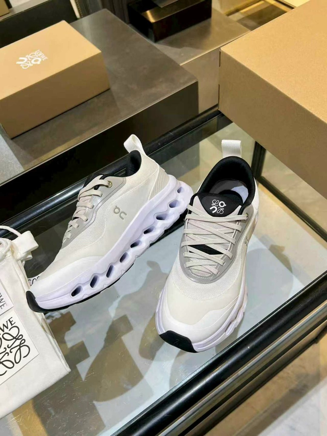 кроссовки брендовые,женские кроссовки,кроссовки,chanel кроссовки,loewe кроссовки