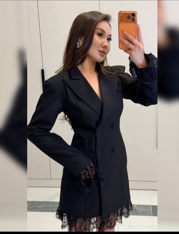 платье пиджак с кружевом,платье-пиджак,платье пиджак с кружевом внизу,пиджак с кружевом,платье жакет