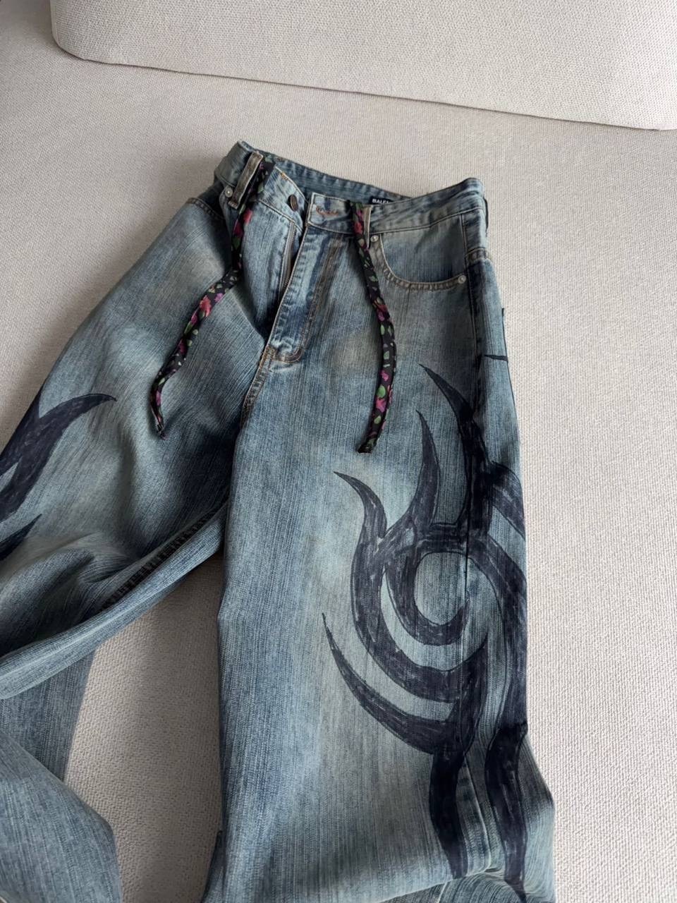 модные джинсы,джинсы женские,широкие джинсы,джинсы мужские,джинсы необычные