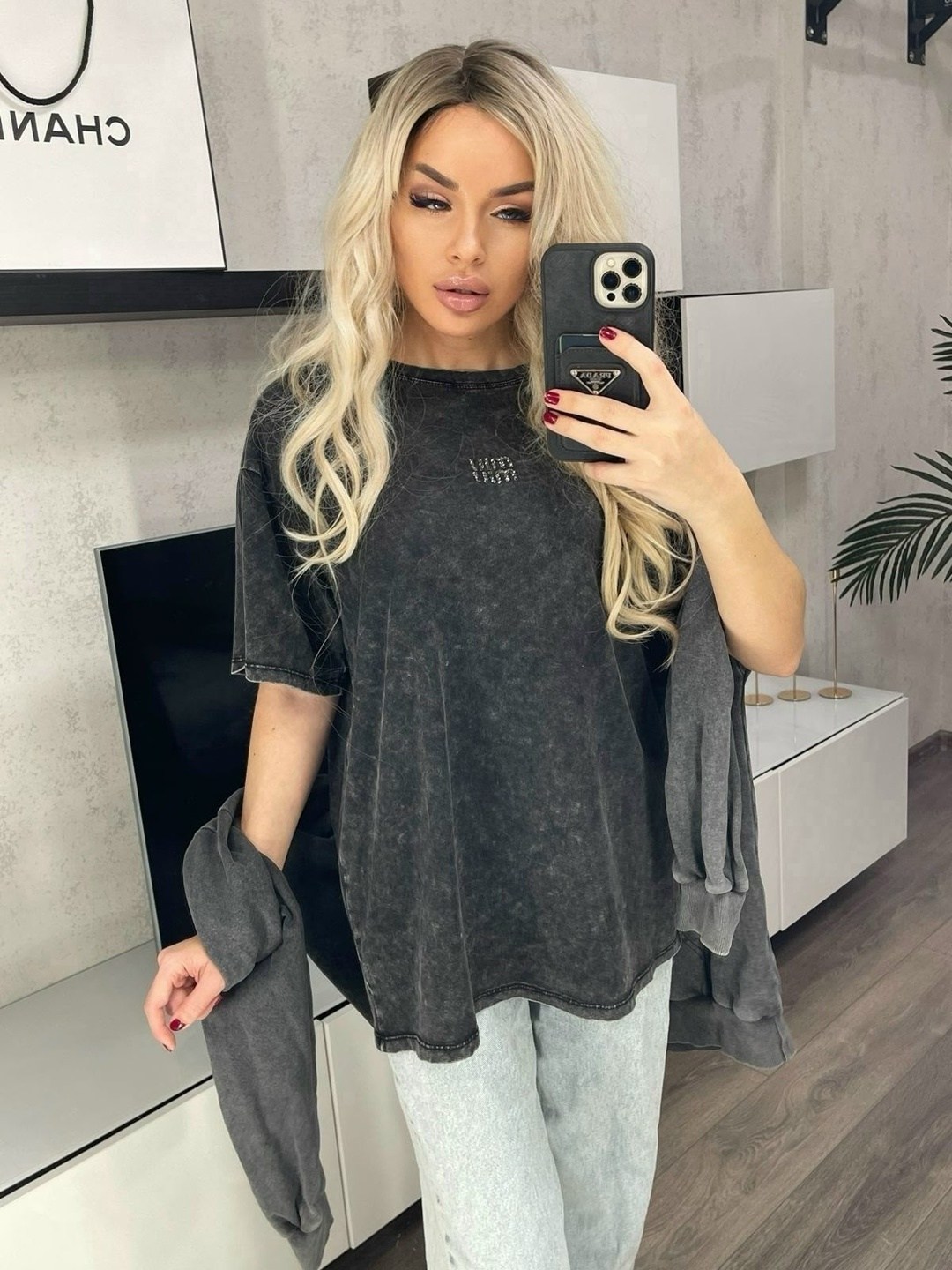 футболка с эффектом tie-dye (под варёнку) с камешками,футболка-варенка,женская футболка,серая футболка варенка оверсайз maxluk,футболка в стиле оверсайз