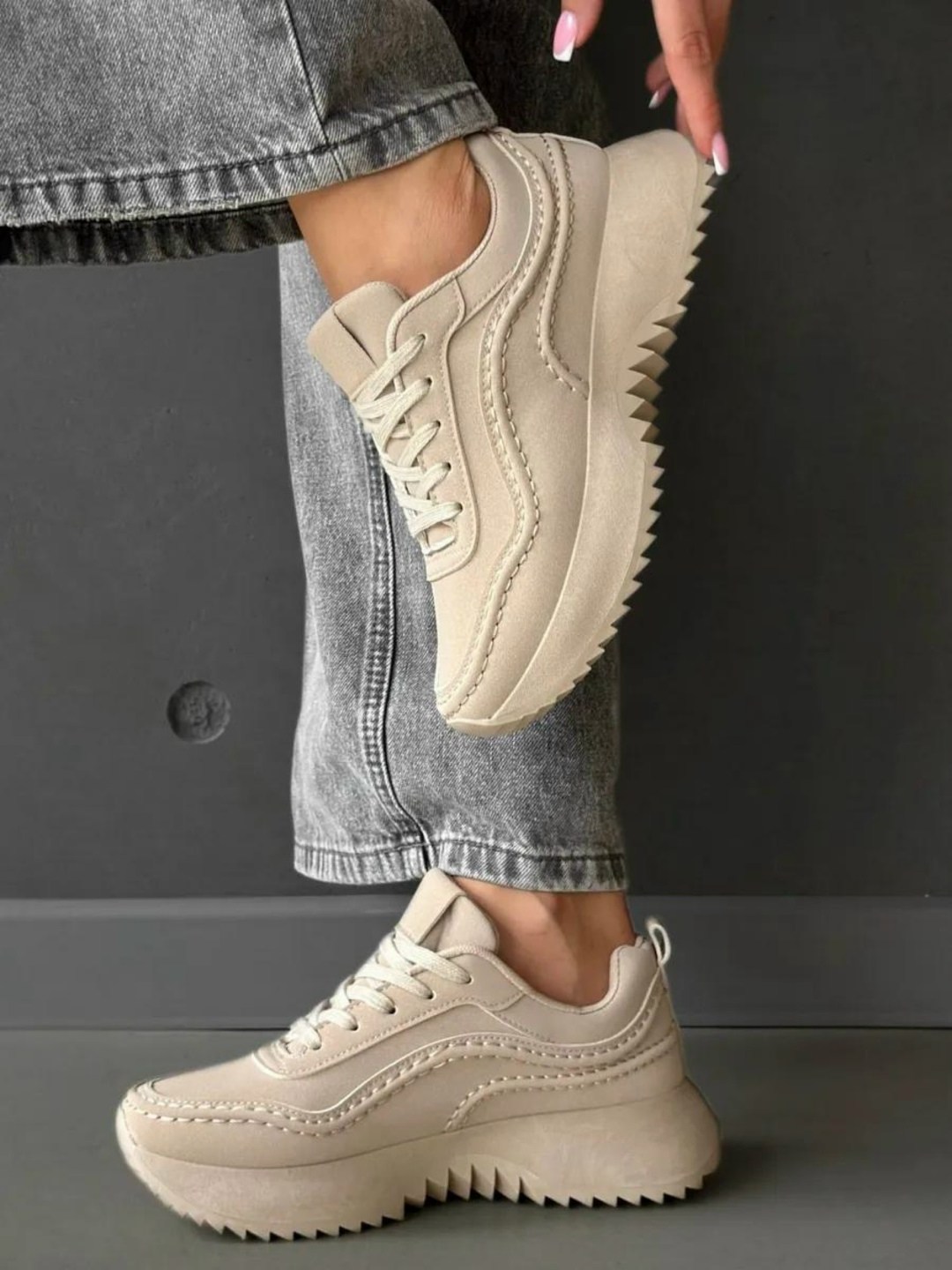 ,кроссовки найк женские бежевые замшевые,кроссовки женскиe,кроссовки замш,кроссовки женские из натуральной замши