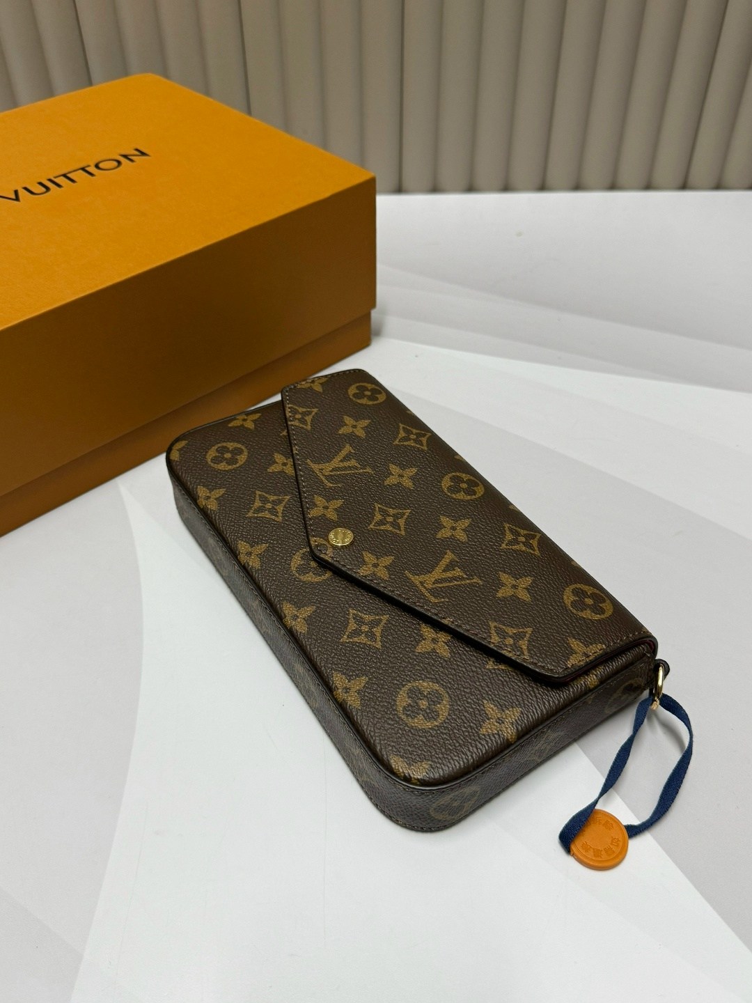 луи виттон сумка,сумка louis vuitton pochette felicie,сумка-клатч louis vuitton pochette felicie,louis vuitton сумка,сумка женская louis vuitton