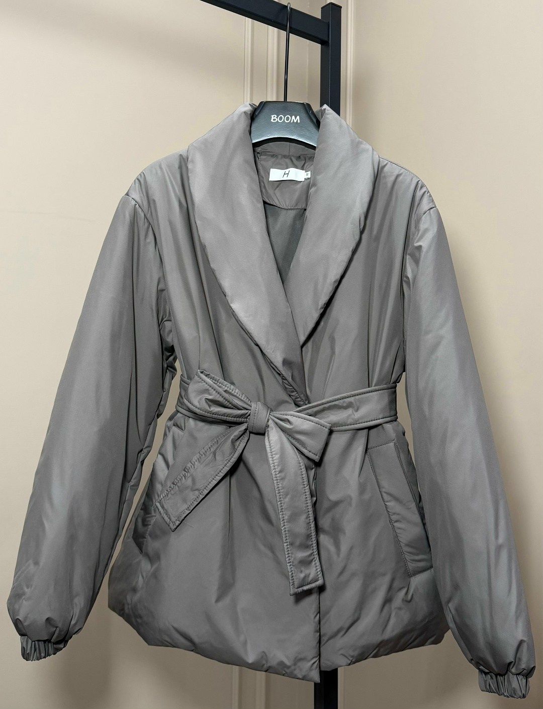 женская куртка,куртка демисезонная,куртка демисезонная женская,стильная куртка,куртка женская с поясом