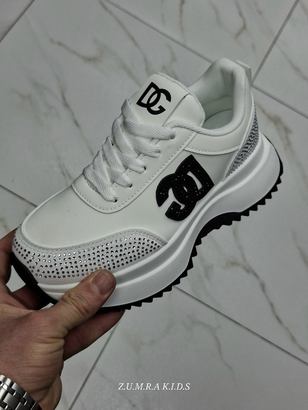 женские кроссовки,,спортивная ,женская ,кроссовки