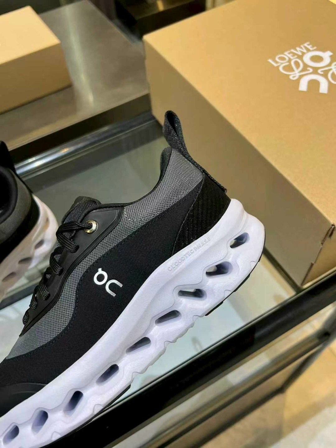 on cloud x loewe 9723 повседневная  кроссовки,loewe кроссовки,кроссовки,,кроссовки on x loewe cloudtilt 2 men shoes