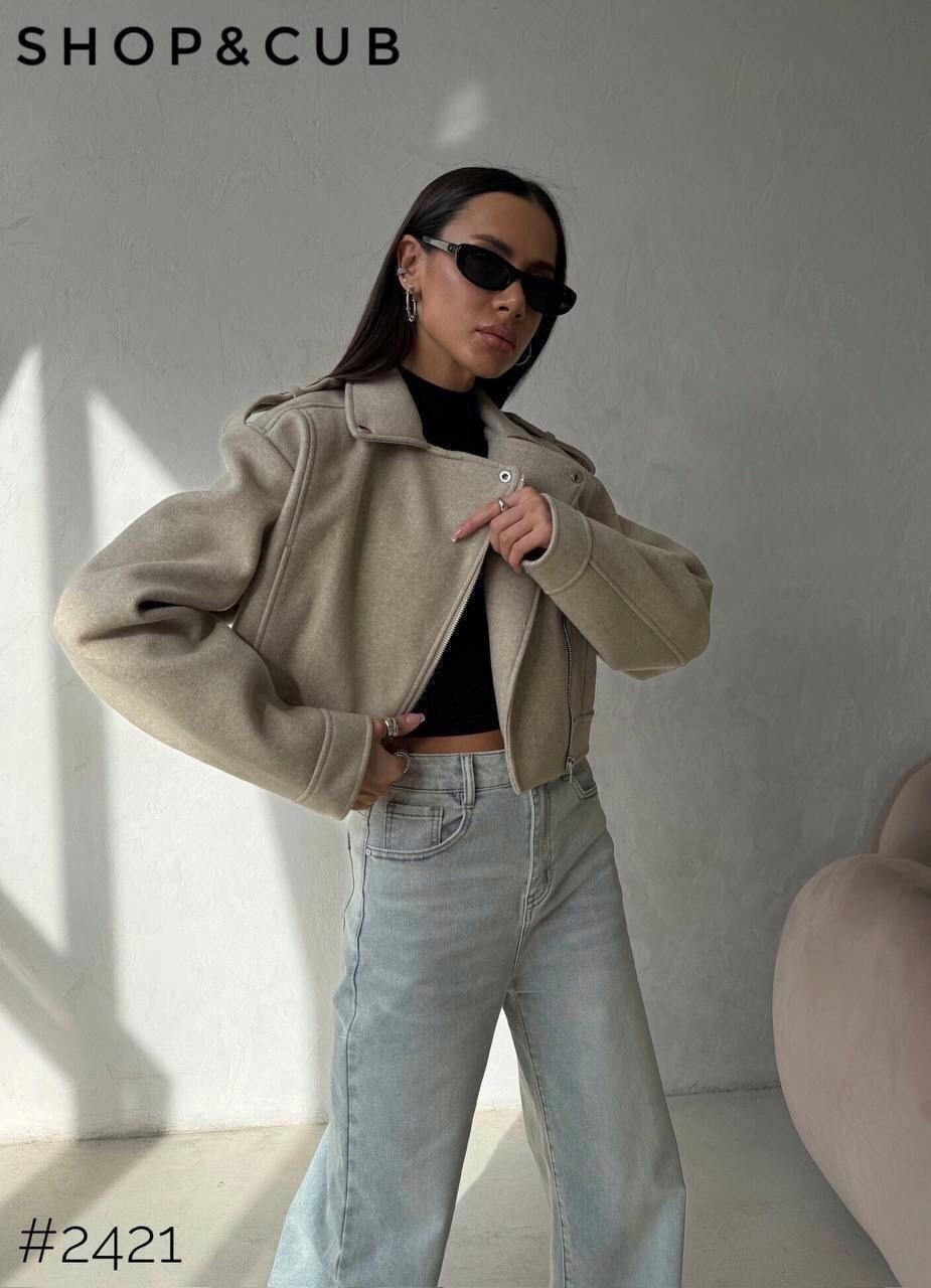 укороченная куртка,демисезонная куртка бомбер,женская куртка бомбер,женская куртка,бомбер женский оверсайз