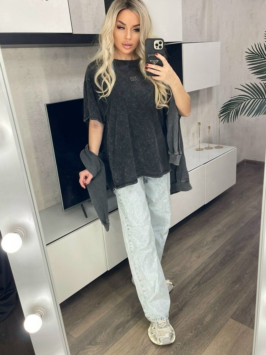 футболка с эффектом tie-dye (под варёнку) с камешками,футболка-варенка,женская футболка,серая футболка варенка оверсайз maxluk,футболка в стиле оверсайз