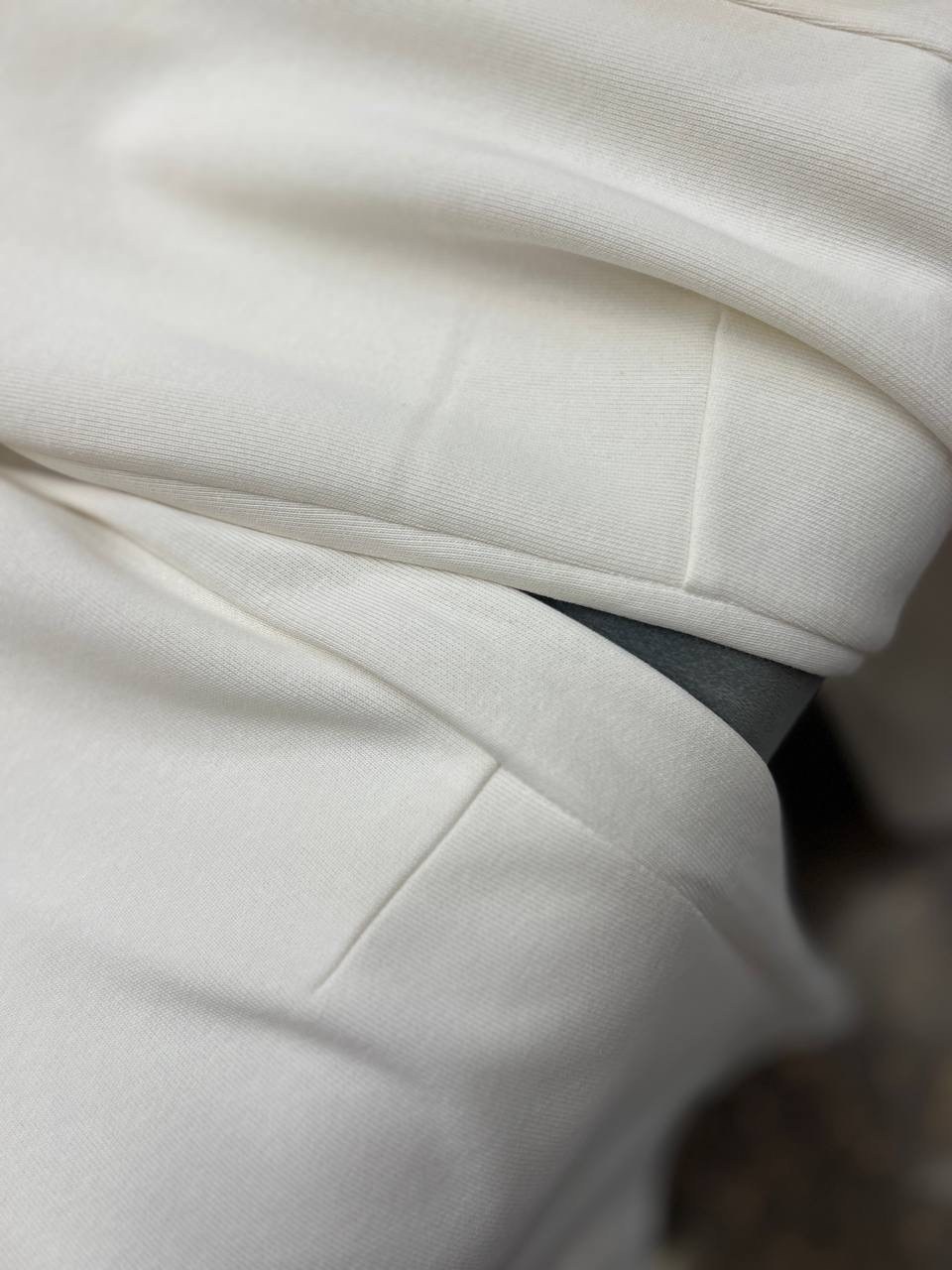 спортивные брюки,брюки штаны,брюки модные,спортивные штаны,брюки стильные