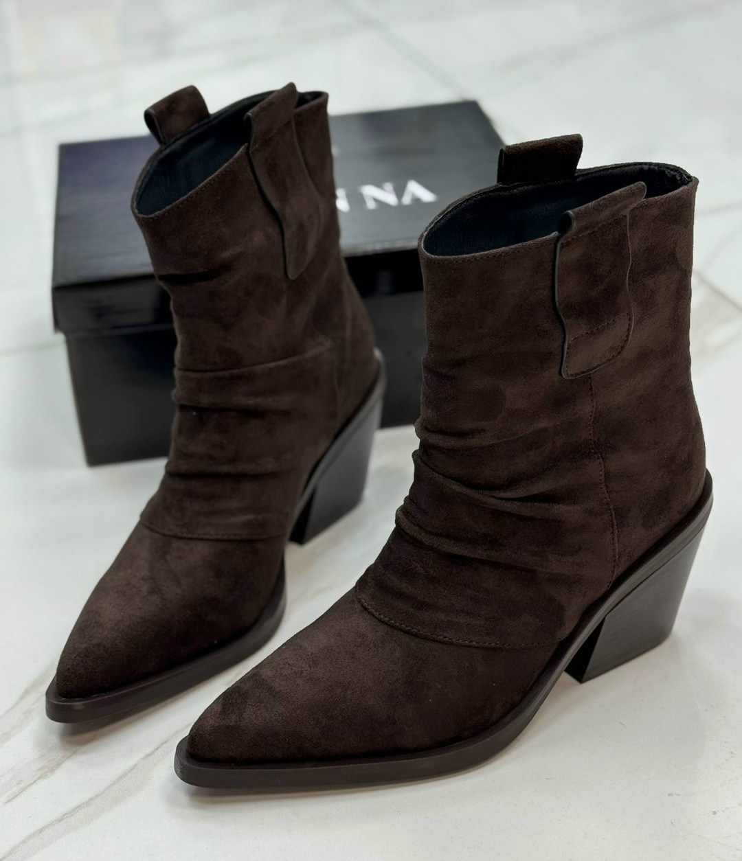 ,ботильоны казаки натуральные, женская,замшевые ботильоны,казаки замшевые эконика