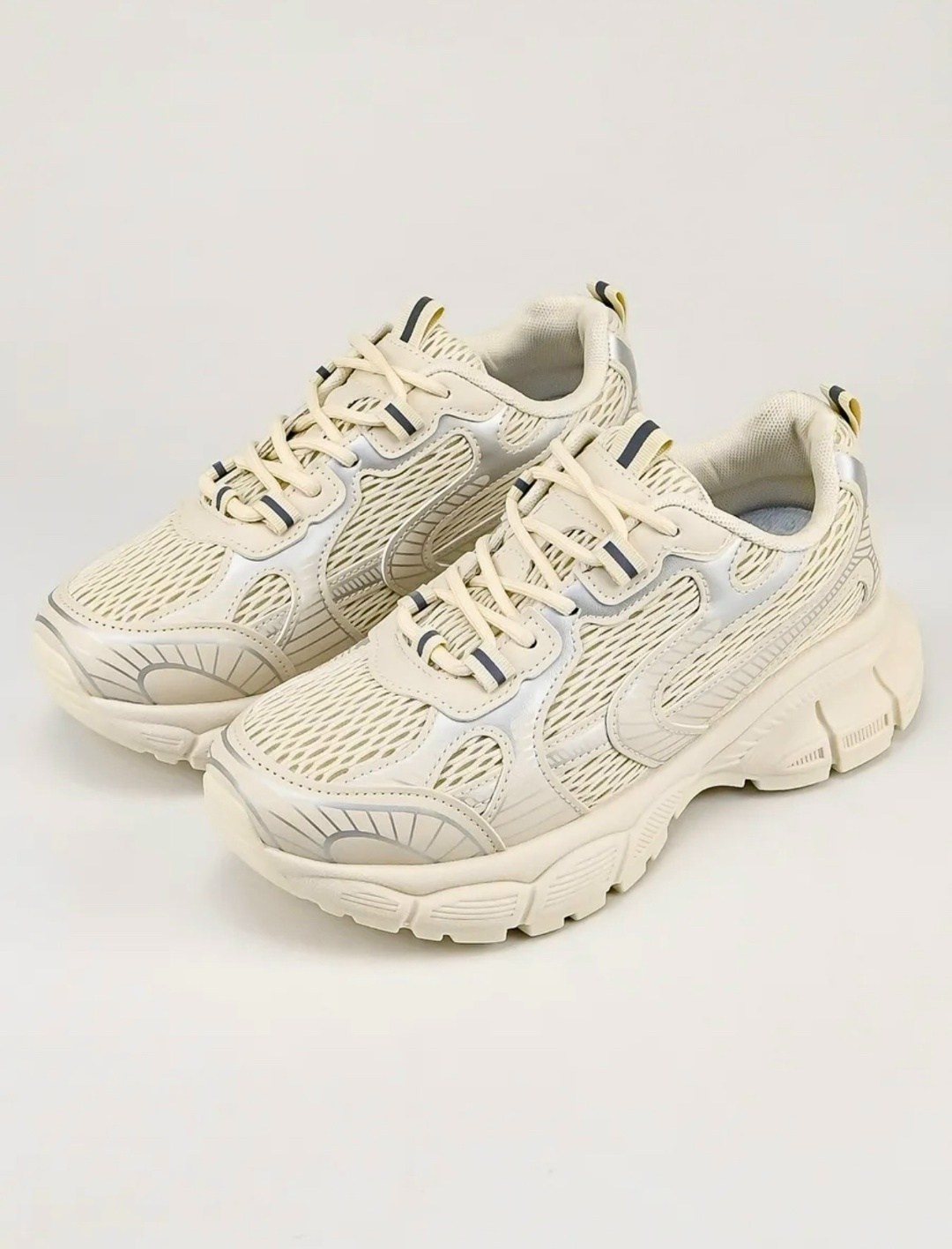 кроссовки женскиe,кроссовки,бежевые кроссовки,кроссовки бежевые женские на высокой подошве,кроссовки кроссовки женские