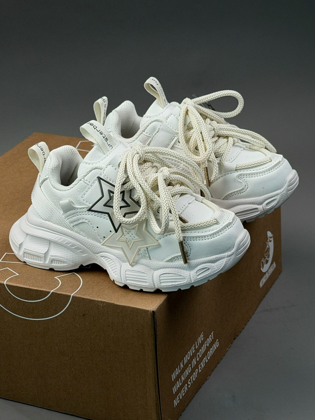 кроссовки,детские кроссовки,модные кроссовки,женские кроссовки, кроссовки