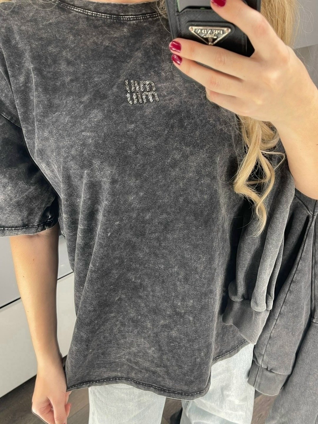 футболка с эффектом tie-dye (под варёнку) с камешками,футболка-варенка,женская футболка,серая футболка варенка оверсайз maxluk,футболка в стиле оверсайз