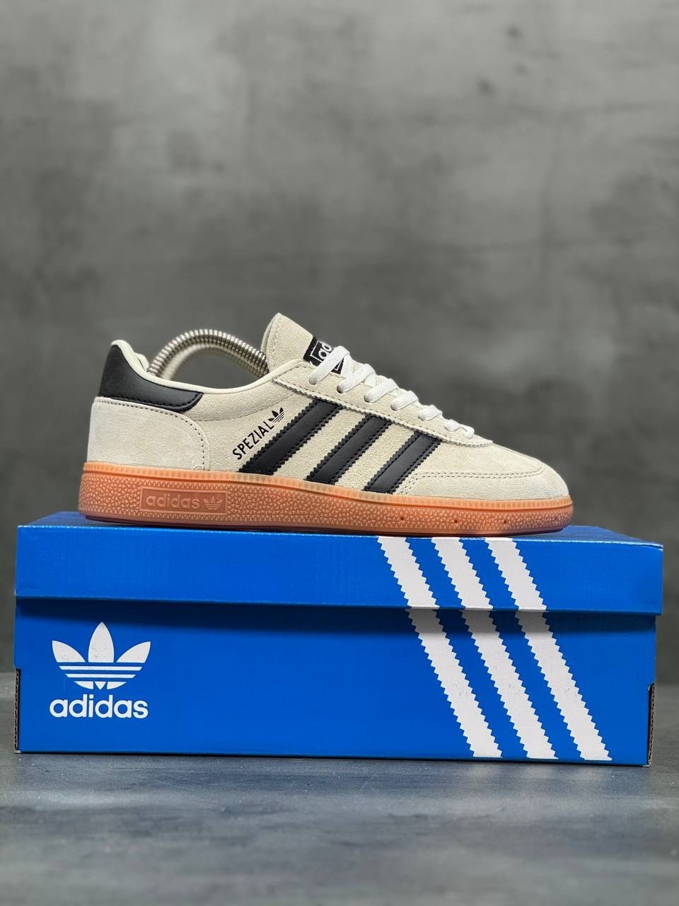 кроссовки adidas spezial,adidas handball spezial,кроссовки adidas handball spezial,женские кроссовки adidas handball spezial,adidas кроссовки handball spezial w алюминиевые черные